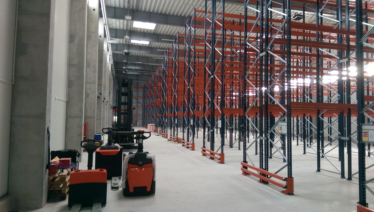 Hala magazynowa z przyległym biurem, 3000 m² - Warszawa